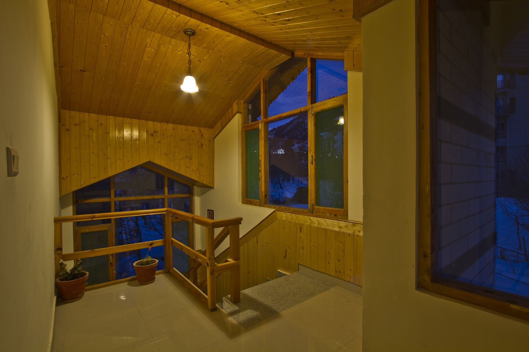 Hotel Mountain Face 马拉里 外观 照片